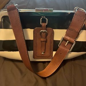 Beautiful Kate Spade vintage purse excellent condition has a snap closure